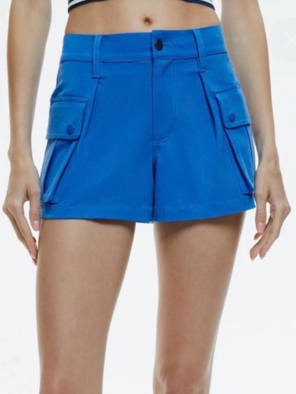 Alice + Olivia Joette Low Rise Cargo Shorts